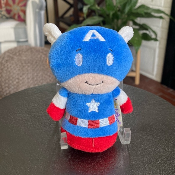 Hallmark Itty Bittys Marvel Captain America Plush Figure Oct 2014 - Picture 1 of 7